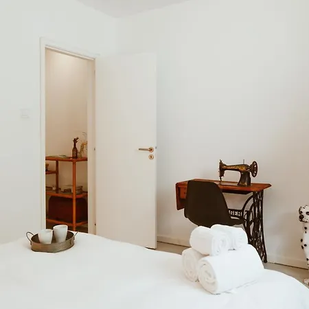Altido Perfectly Stylish 2-Br Apartment With Terrace * Lisboa