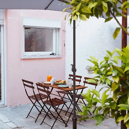 Daire Altido Perfectly Stylish 2-Br Apartment With Terrace